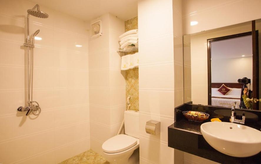 Hôtel Khach San Kim Dong à Hoang Nga Extérieur photo